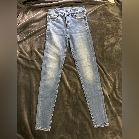 💙AE Jeans - Picture 1 of 3